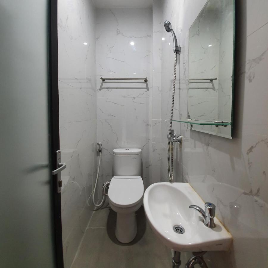 Circle One Hotel Palembang Exterior foto