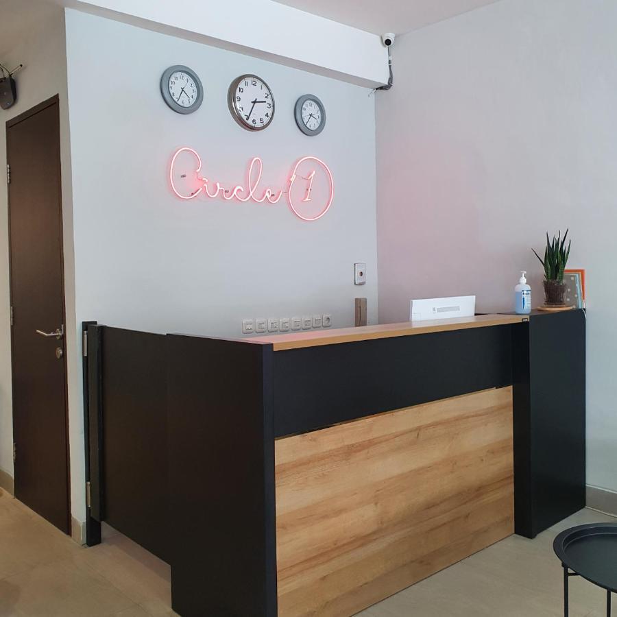 Circle One Hotel Palembang Exterior foto